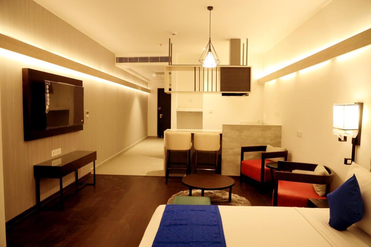 Hotel Deccan Serai Grande, Gachibowli, Haiderabad Buitenkant foto