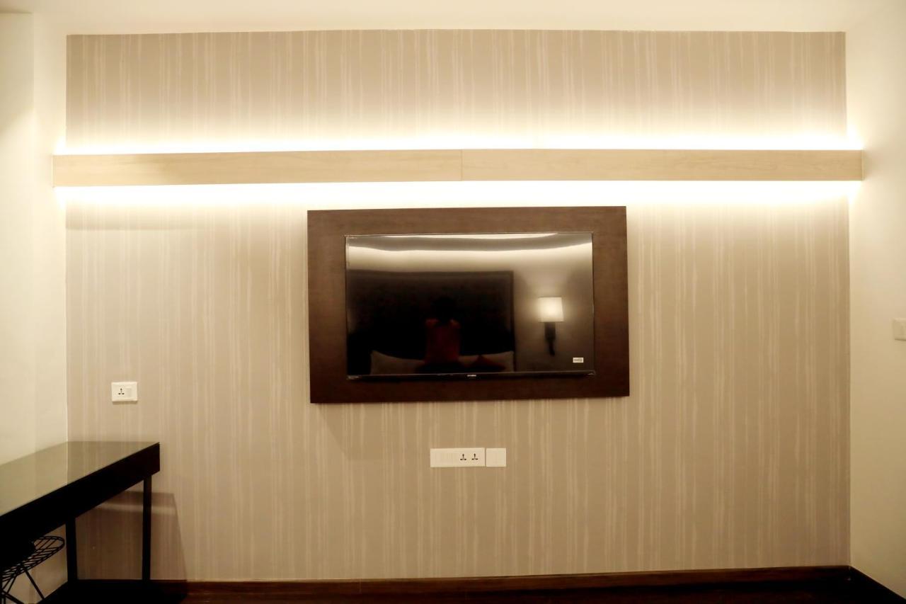 Hotel Deccan Serai Grande, Gachibowli, Haiderabad Buitenkant foto
