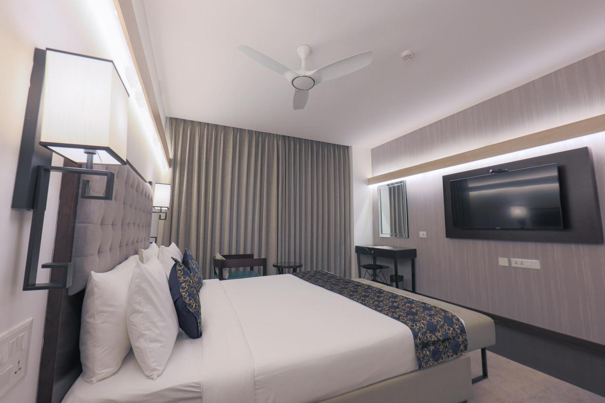 Hotel Deccan Serai Grande, Gachibowli, Haiderabad Buitenkant foto