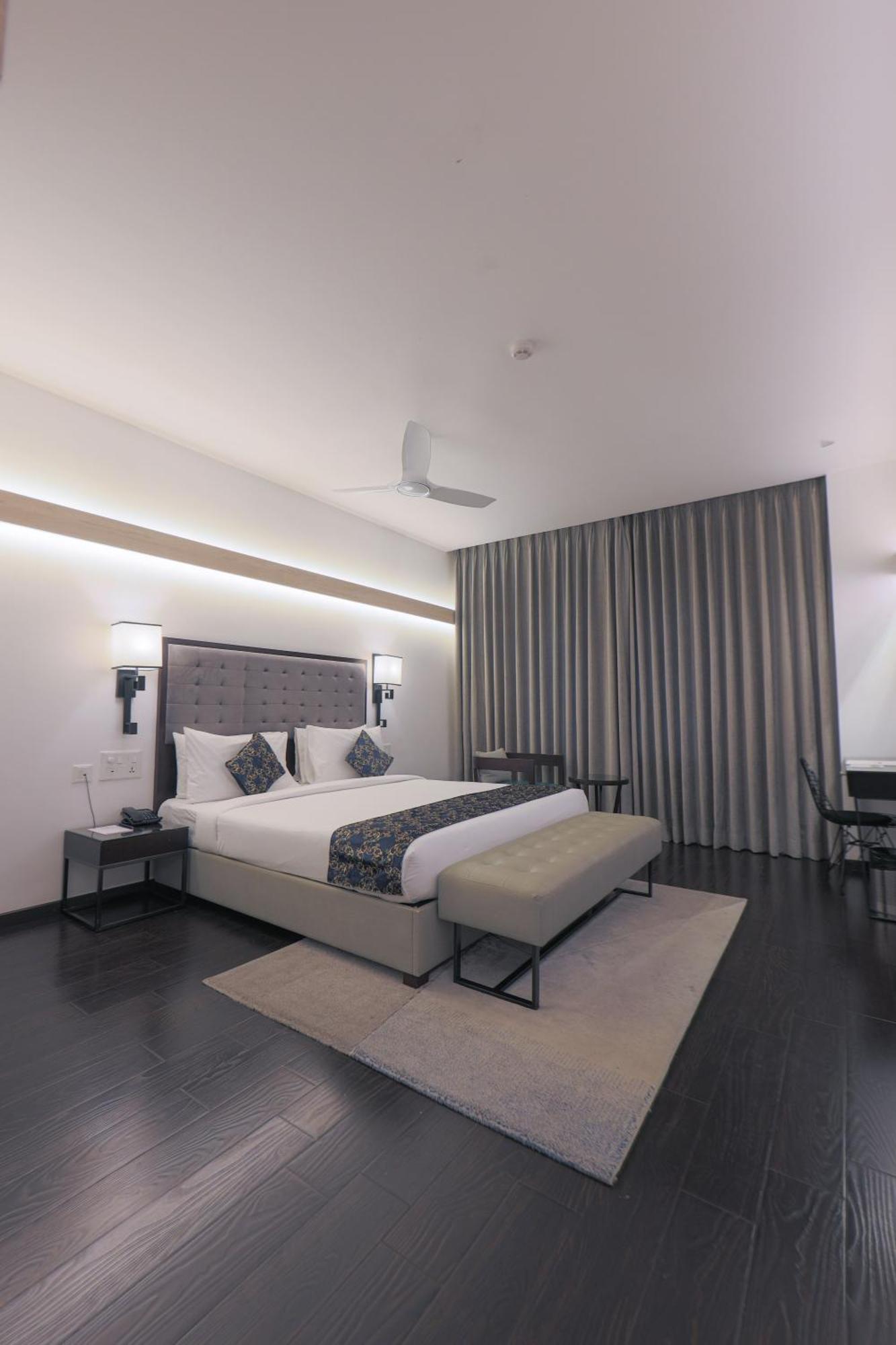 Hotel Deccan Serai Grande, Gachibowli, Haiderabad Buitenkant foto