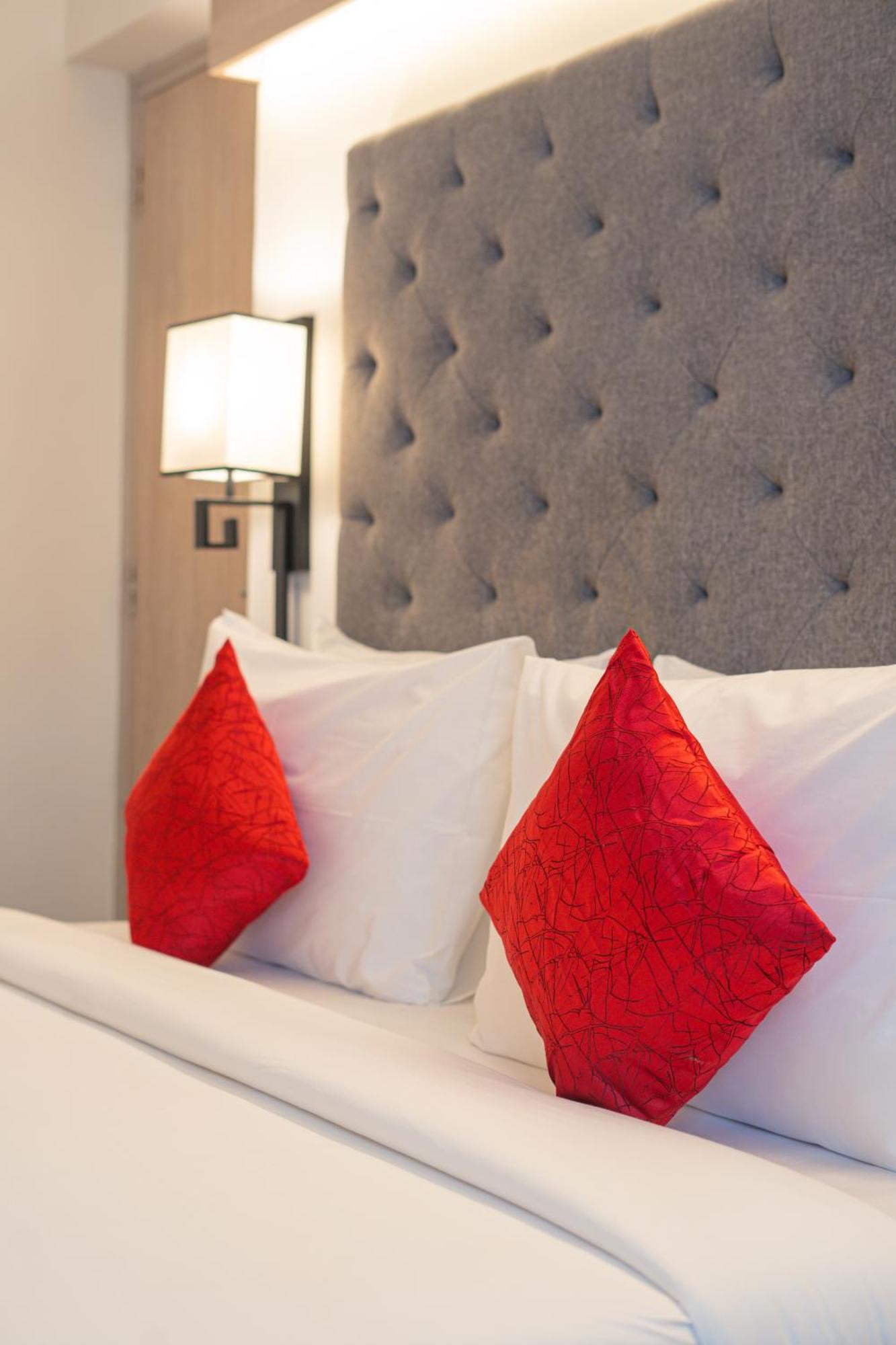 Hotel Deccan Serai Grande, Gachibowli, Haiderabad Buitenkant foto